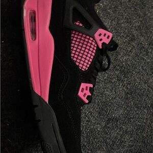Jordan 4 pink thunder